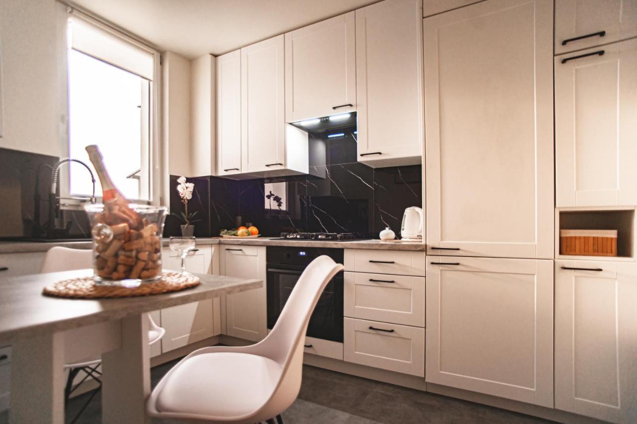 Apartament Panorama Warschau Buitenkant foto